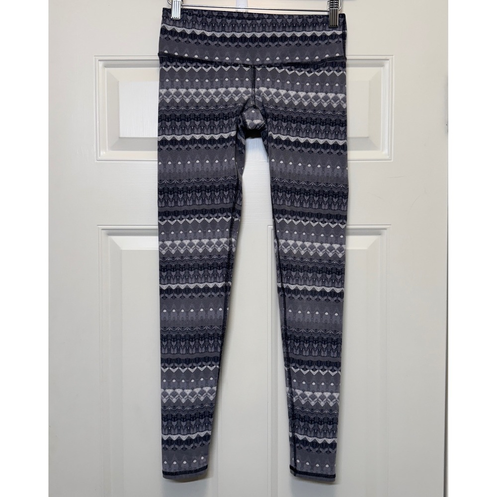 Alo Yoga Women's Airbrush Leggings XS Arctic Illusion Tribal Print Gray Black